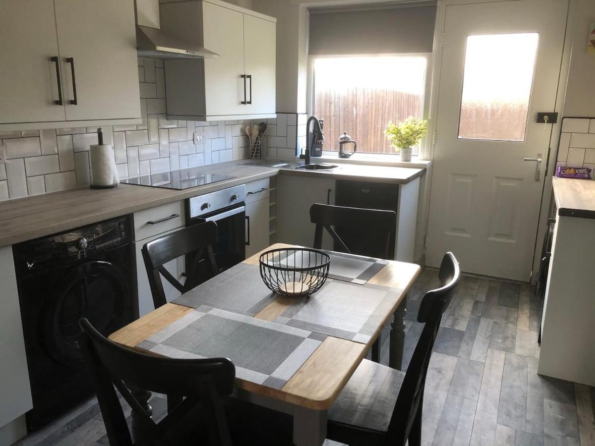 Rowan Place 5 Bedroom Off Street Parking Accommodation Durham Esterno foto