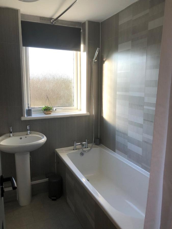 Rowan Place 5 Bedroom Off Street Parking Accommodation Durham Esterno foto