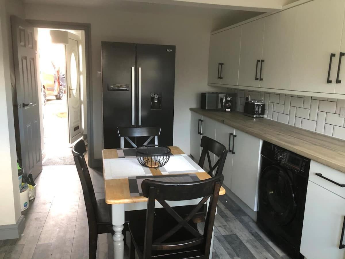 Rowan Place 5 Bedroom Off Street Parking Accommodation Durham Esterno foto
